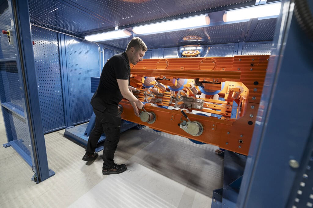 Technology Center & Lab - Rosendahl Nextrom